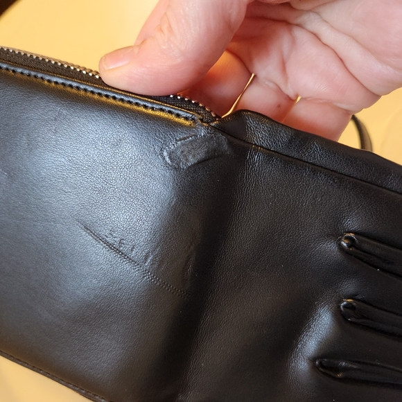 MM6 Maison Margiela Glove Zipped Mini Shoulder Bag in GUC - Picture 9 of 10